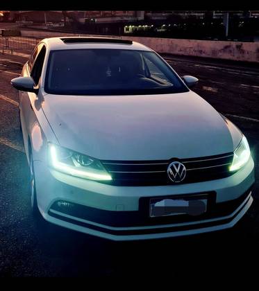 VOLKSWAGEN JETTA 2.0 TSI HIGHLINE 211CV GASOLINA 4P TIPTRONIC